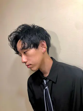 ショート パーマ 白髪ぼかし バレイヤージュ志鎌のヘアスタイル