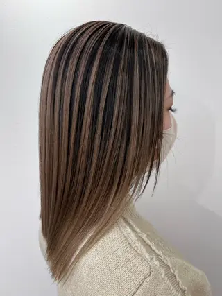 セミロング カラー 篠原 海のヘアスタイル