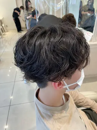 ショート メンズ 白髪ぼかしデザイン ハイライト/宮本純登のヘアスタイル