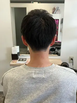 メンズ ブリーチ&ストレート 長谷川勇人のヘアスタイル