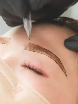 アイブロウ フカザワ シリュウの眉毛・アイブロウイメージ