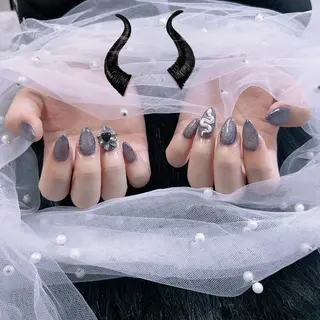 ネイル パーツ全部¥110 サロンミミのネイルデザイン