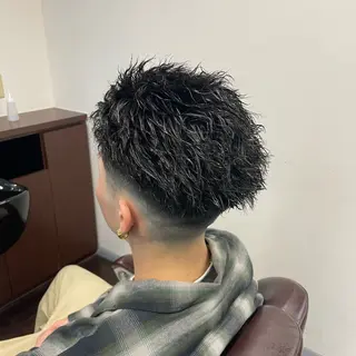 ショート パーマ メンズ 坪田 龍樹のヘアスタイル