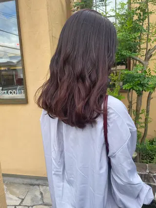 ロング カラー 川元 汐音のヘアスタイル