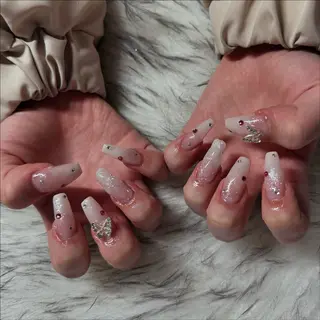 ロング mao .のネイルデザイン