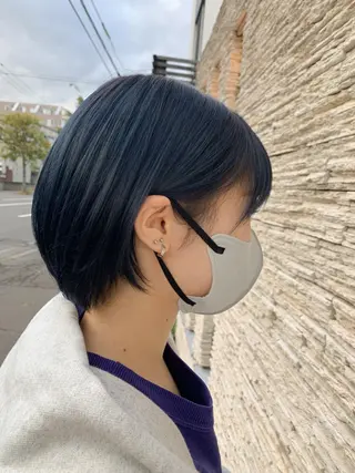 カラー 三品 早妃のヘアスタイル