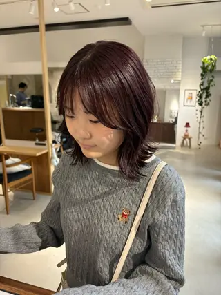 ショート カラー Yui⭐️ 透け感カラーのヘアスタイル