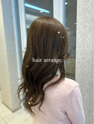 セミロング ヘアアレンジ ブリーチなしカラー/ 暖色カラー/艶カラーのヘアスタイル