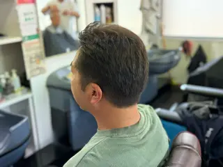 ショート カラー メンズ パピプ理容室 三浦海岸のヘアスタイル
