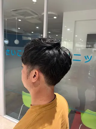 パーマ メンズ 溝口 右京のヘアスタイル