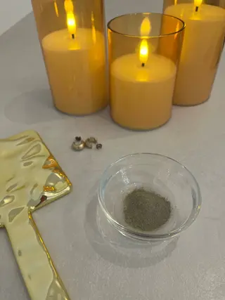 SILOE【ハーブピーリング/REVI/ニキビ/シミ/シワ/毛穴ケア】所属・肌に自信のない人 専門サロンのエステ・リラクイメージ