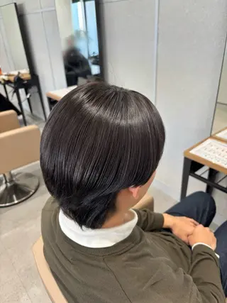 カラー 彦坂 優月のヘアスタイル