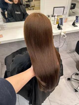 カラー 🥯縮毛/レイヤー/ ベージュヘア🥯のヘアスタイル