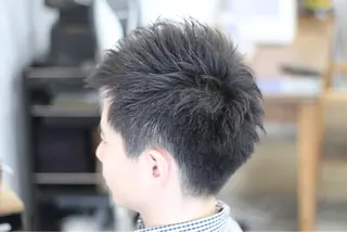 ショート メンズ 矢島 真樹のヘアスタイル