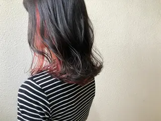 ミディアム カラー ツキノキ ミナのヘアスタイル