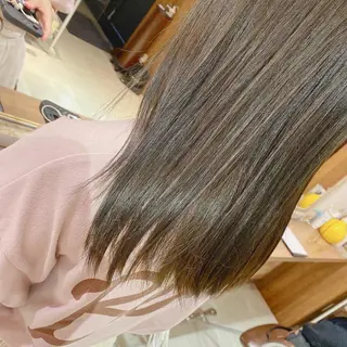 セミロング 髪質改善特化 安東駿介のヘアスタイル