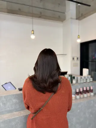 カラー miloc sayaのヘアスタイル