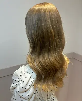 セミロング カラー 大川 夏実のヘアスタイル