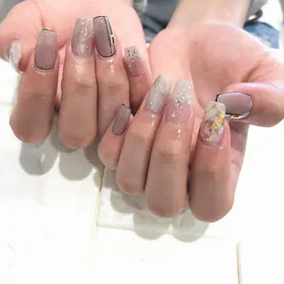 ネイル earth甲府昭和店 西村香穂のネイルデザイン