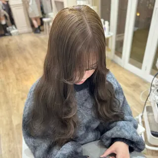 カラー 🌷柔らかクリーミー 🤍kirari🌷のヘアスタイル