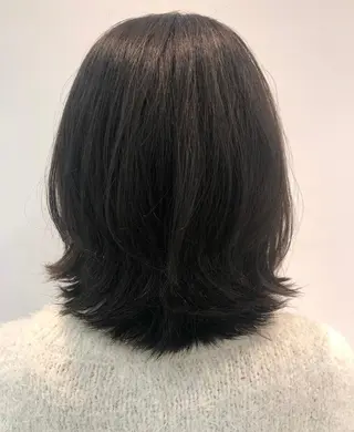 ミディアム 磯山 直貴のヘアスタイル