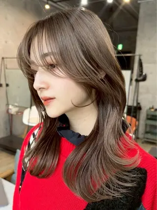 セミロング カラー ✨顔まわりカット ✨渋谷人気No.1✨のヘアスタイル