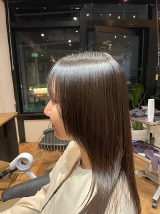 セミロング 髪質改善✨高級カラー 野井琢生のヘアスタイル