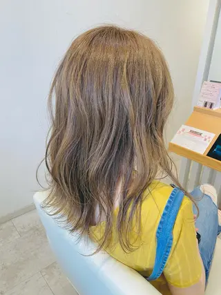 セミロング カラー 酸性ストレート/ブリ ーチなしWカラー河本のヘアスタイル