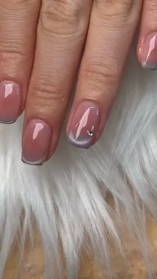 ネイル Shine'an Maaiのネイルデザイン