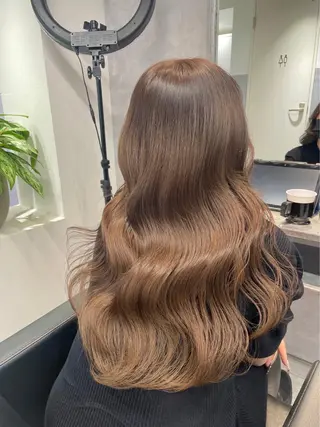 ミディアム カラー mimiiy梅田 中崎町ハイトーンのヘアスタイル