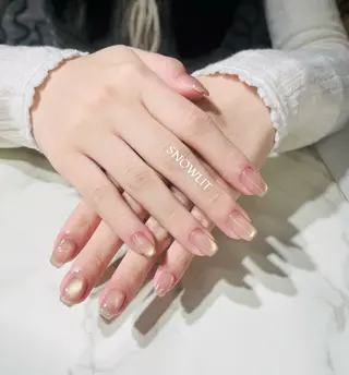 ネイル SNOW LITのネイルデザイン