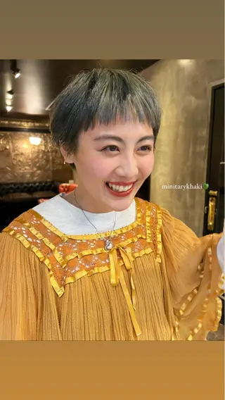 ショート カラー haco＋所属・圧倒的デザイン力 店長🎨RENAのヘアスタイル