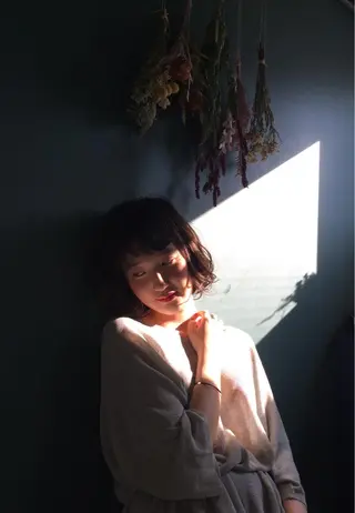 ミディアム カラー ITO YUKIのヘアスタイル