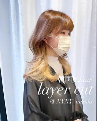 ロング カラー 韓国レイヤーカット/ ダブルカラーのヘアスタイル