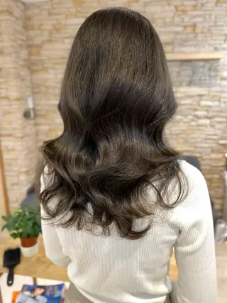 ロング 艶髪／透け感カラー ／ＲＹＯのヘアスタイル