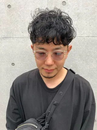 パーマ メンズ 似合わせカットカラー 👩MINAのヘアスタイル