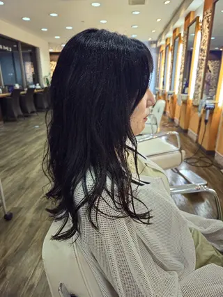 パーマ ロング 荒井 琢人のヘアスタイル
