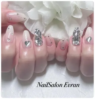 ネイル Nail salon Evranのネイルデザイン