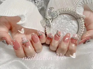 ネイル ✨Nailsalon Vi+✨のネイルデザイン