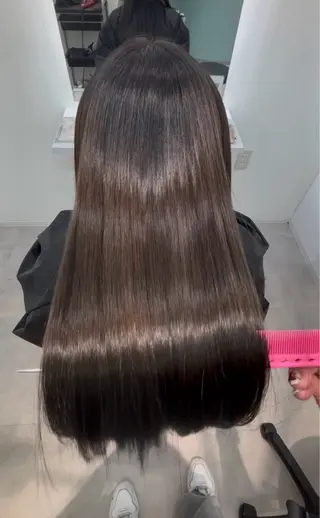 ロング 福田 有紗のヘアスタイル