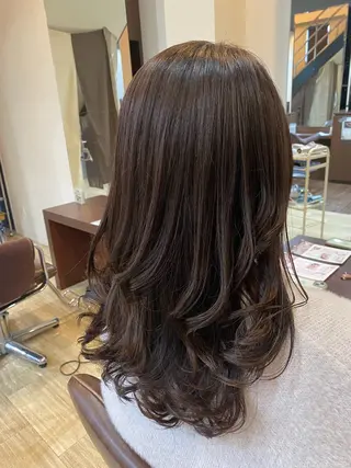 セミロング カラー 仲井 充のヘアスタイル