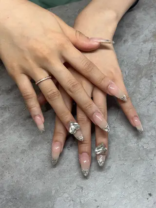 ネイル IROHA NAIL 真結子のネイルデザイン