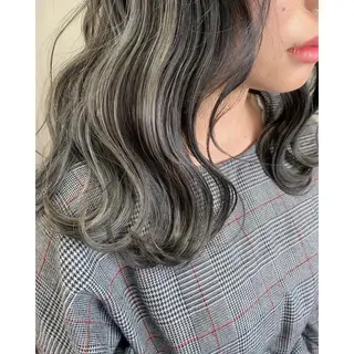 ロング カラー 艶髪・酸性ストレート フリツのヘアスタイル