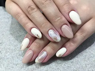 ネイル crystal ⭐︎ colorのネイルデザイン