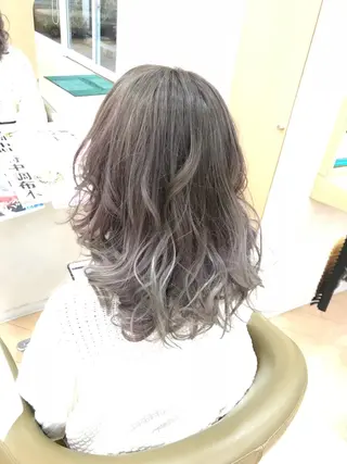 ミディアム 吉岡 智行のヘアスタイル