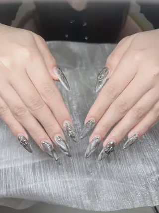 ネイル Lee Nails チップ長さだし専門店のネイルデザイン