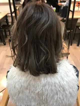 ミディアム カラー 伊藤 光成のヘアスタイル