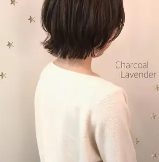 ショート カラー 市川 千夏のヘアスタイル