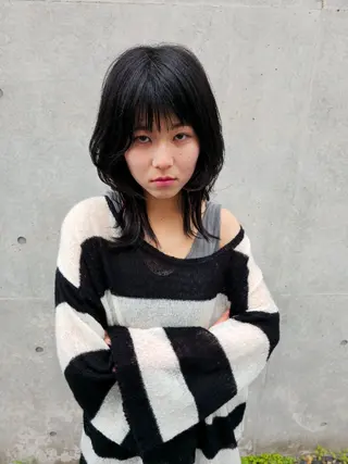 ミディアム OMA　 カタギシのヘアスタイル