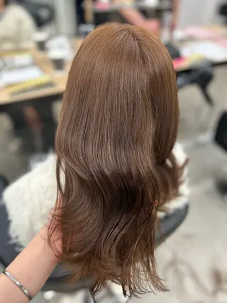 ロング カラー YUKA🤍ベージュ /ミルクティーのヘアスタイル